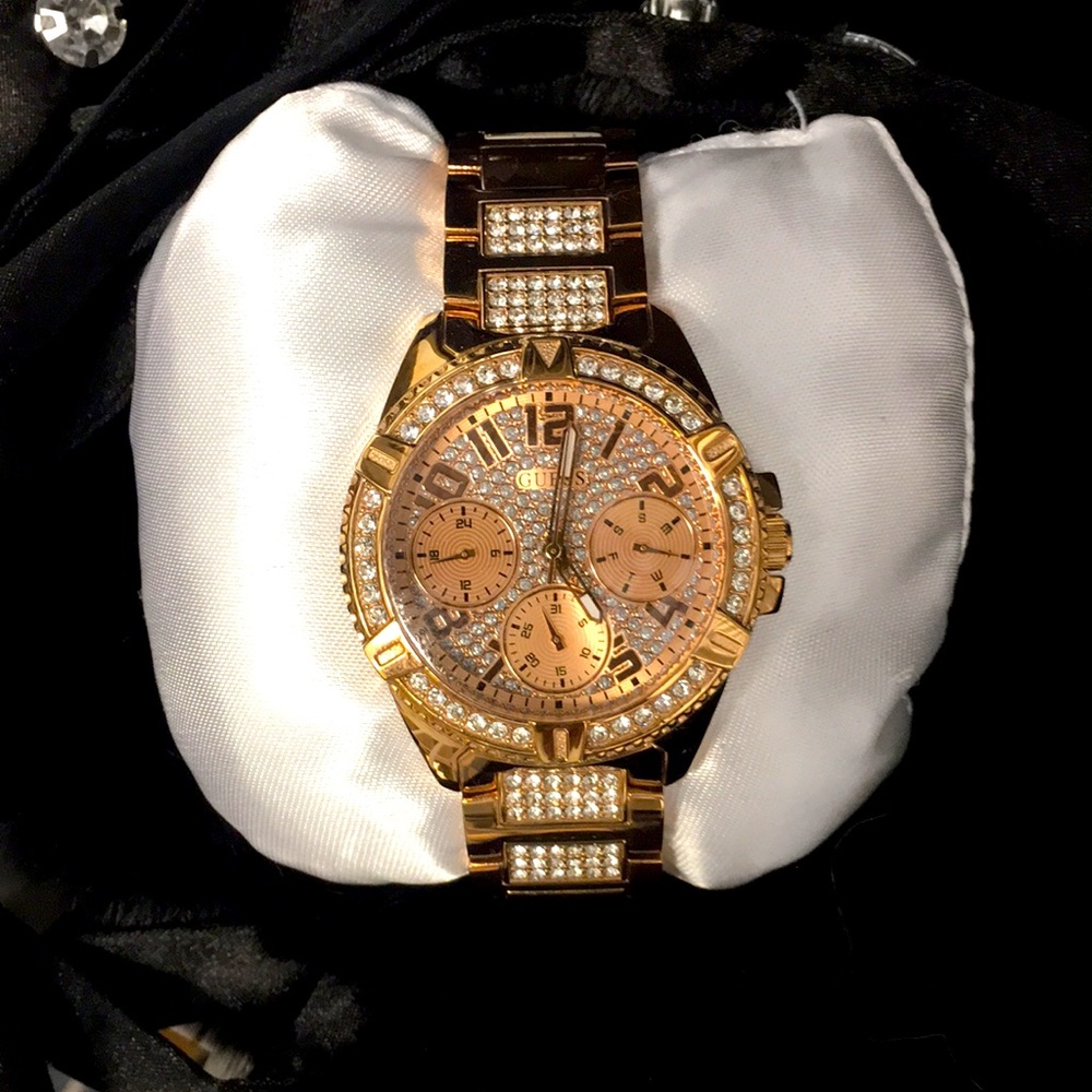GOLD TONE CASE GOLD TONE STAINLESS STEEL WATCH